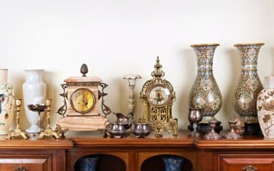 How to Identify Valuable Antiques: 10 Expert Clues